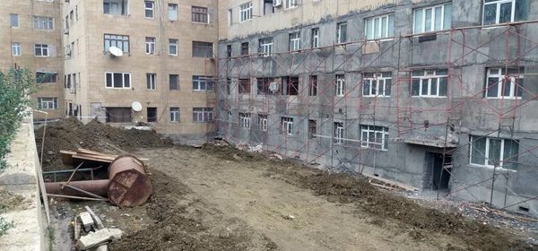 Оползневой процесс в поселке Зых - Sputnik Азербайджан