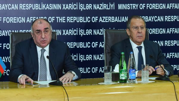 Министры иностранных дел России и Азербайджана Сергей Лавров и Эльмар Мамедъяров во время пресс-конференции в Баку - Sputnik Азербайджан