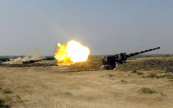 Основной этап командно-штабных военных игр с боевой стрельбой - Sputnik Азербайджан