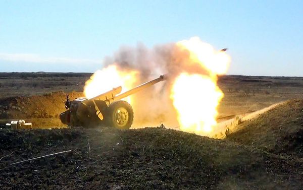Основной этап командно-штабных военных игр с боевой стрельбой - Sputnik Азербайджан