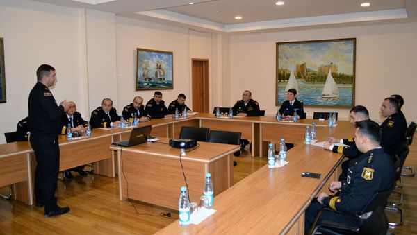 В военно-морских силах проводится семинар на тему Обмен опытом по государственной деятельности на море - Sputnik Азербайджан