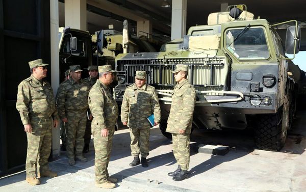 Проверен уровень боеготовности ракетных и артиллерийских подразделений в прифронтовой зоне - Sputnik Азербайджан
