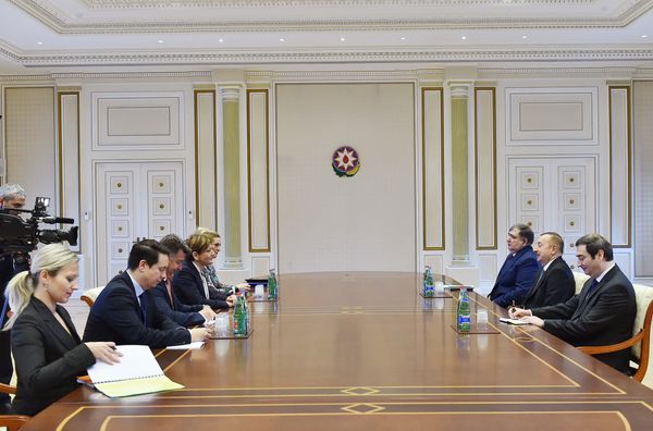 Президент Ильхам Алиев принял делегацию во главе с заместителем премьер-министра Хорватии - Sputnik Азербайджан