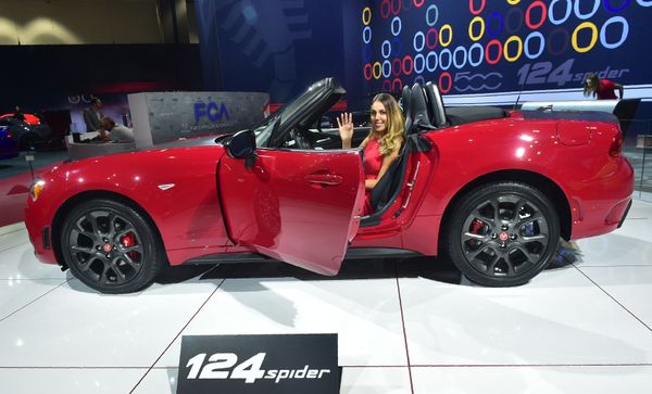 Автосалон LA Motor Show 2017 в Лос-Анжелесе - Sputnik Азербайджан
