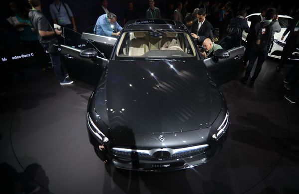 Автосалон LA Motor Show 2017 в Лос-Анжелесе - Sputnik Азербайджан