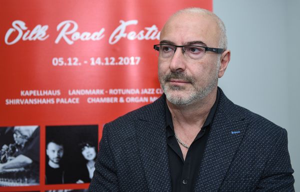 Заслуженный артист Азербайджана Раин Султанов - Sputnik Азербайджан
