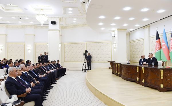 Совместное заявление для прессы президентов Азербайджана и Афганистана Ильхама Алиева и Ашрафа Гани Совместное заявление для прессы президентов Азербайджана и Афганистана Ильхама Алиева и Ашрафа Гани - Sputnik Азербайджан