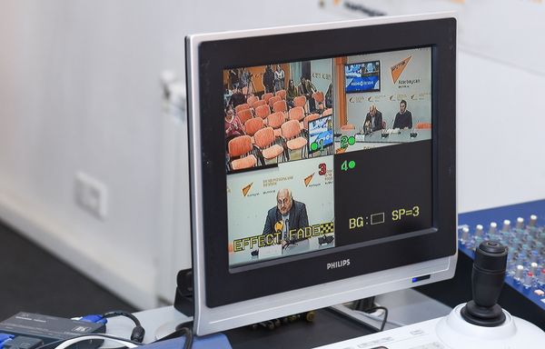 Видеомост Баку-Москва-Астана в мультимедийном пресс-центре Sputnik Азербайджан, посвященный проблемам Каспия - Sputnik Азербайджан