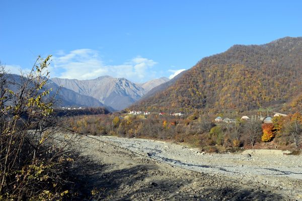 Места в селе Галаджыг Исмаиллинского района, где проходили съемки фильма Мачеха - Sputnik Азербайджан