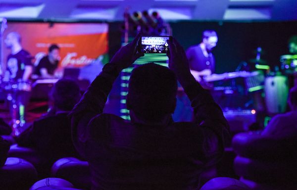 Выступление грузинской группы TSU Art на музыкальном фестивале Silk Road Festival 2017 - Sputnik Азербайджан