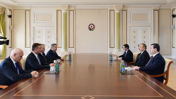 Президент Ильхам Алиев принял делегацию Государственной Думы России - Sputnik Азербайджан