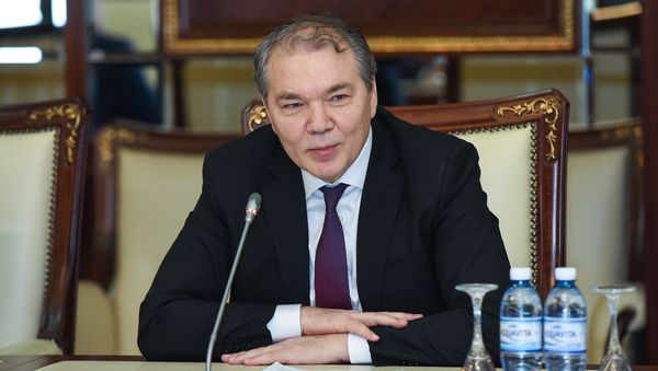 Председатель комитета Госдумы по делам СНГ, евразийской интеграции и связям с соотечественниками Леонид Калашников, фото из архива - Sputnik Азербайджан
