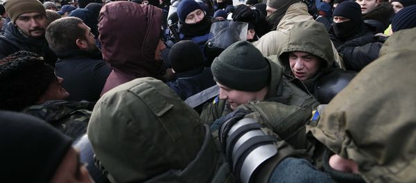 Беспорядки в Киеве - Sputnik Азербайджан