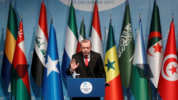 Выступление президента Турции Реджепа Тайипа Эрдогана на внеочередном саммите Организации исламского сотрудничества в Стамбуле, 13 декабря 2017 года - Sputnik Азербайджан
