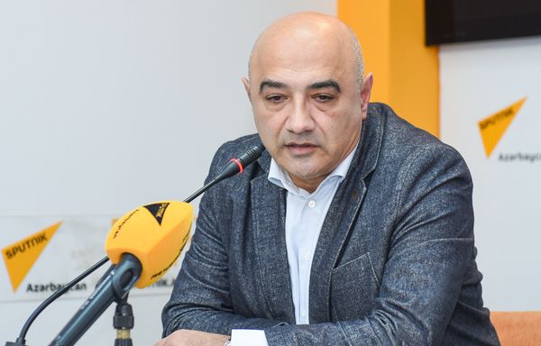 Азербайджанский политолог Тофиг Аббасов - Sputnik Азербайджан
