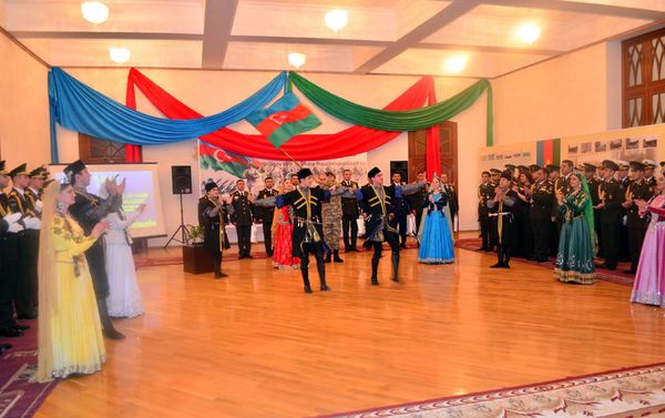 Церемония награждения победителей конкурса на звание Лучший командир мотострелкового батальона - Sputnik Азербайджан