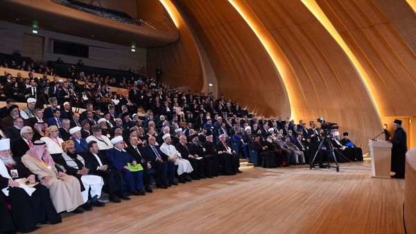 Международная конференция Год Исламской солидарности-2017: Межрелигиозный и межкультурный диалог - Sputnik Азербайджан