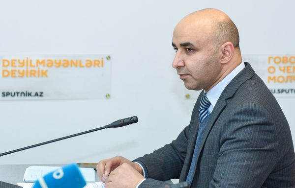 Политологи Заур Мамедов и Заур Ибрагимли подвели политические итоги уходящего года в мультимедийном пресс-центре Sputnik Азербайджан - Sputnik Азербайджан