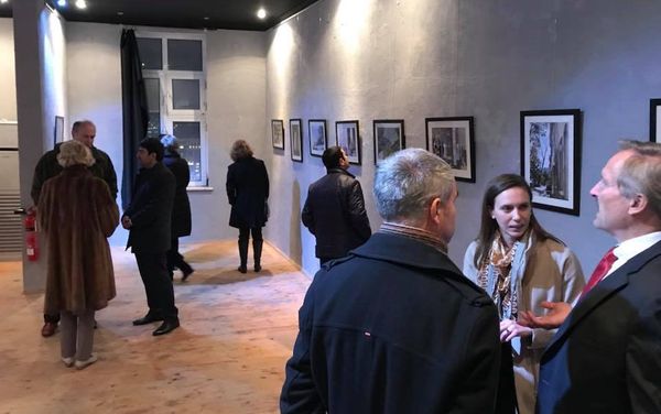 Персональная фотовыставка американского фотографа Мэттью Секуты под названием Вашингтон - Sputnik Азербайджан