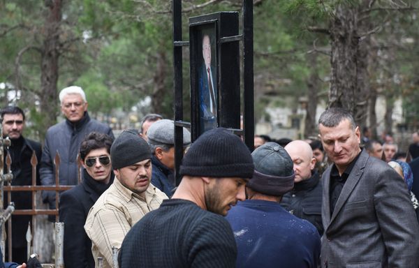 Похороны генерального директора информационного агентства Интерфакс-Азербайджан Александра Иванова - Sputnik Азербайджан