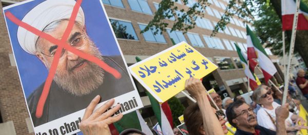 Протесты против президента Ирана Хасана Рухани, фото из архива - Sputnik Азербайджан