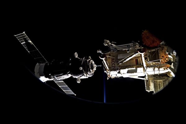 Стыковка Союза к МКС - Sputnik Азербайджан