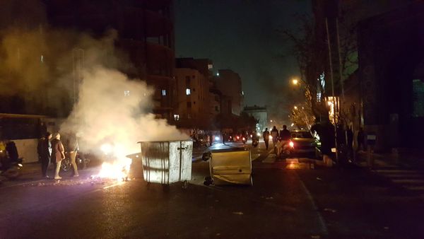 Tehranda etirazlar. 30 dekabr 2017-ci il - Sputnik Азербайджан