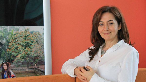 Доцент факультета журналистики Бакинского государственного университета (БГУ) Айнур Керимова - Sputnik Азербайджан