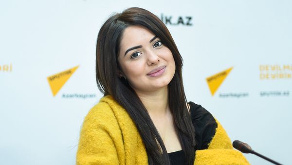 Азербайджанская певица Мина - Sputnik Азербайджан