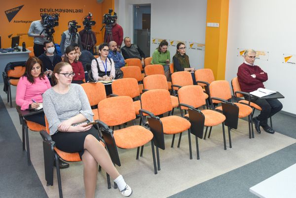 Пресс-конференция посвященная 190-летию Туркманчайского мирного договора - Sputnik Азербайджан