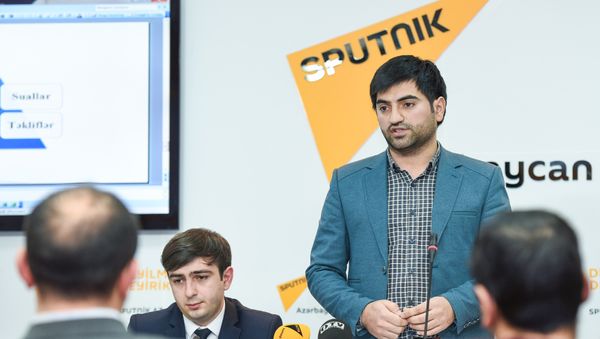 Учредитель телеканал OTV Вюгар Гусейнов на презентации нового проекта - Sputnik Азербайджан