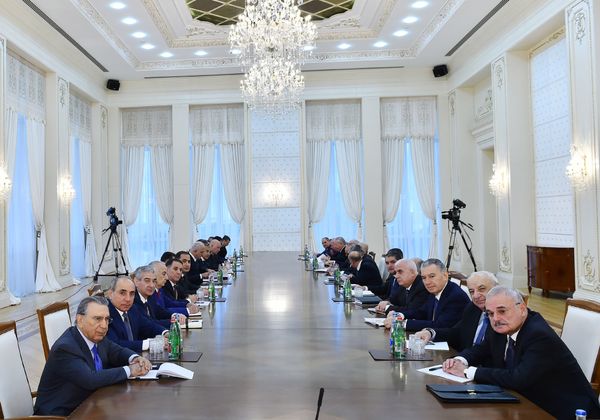 Члены правительства Азербайджана в ходе заседания Кабинета Министров, посвященного итогам социально-экономического развития в 2017 году и предстоящим задачам / - Sputnik Азербайджан