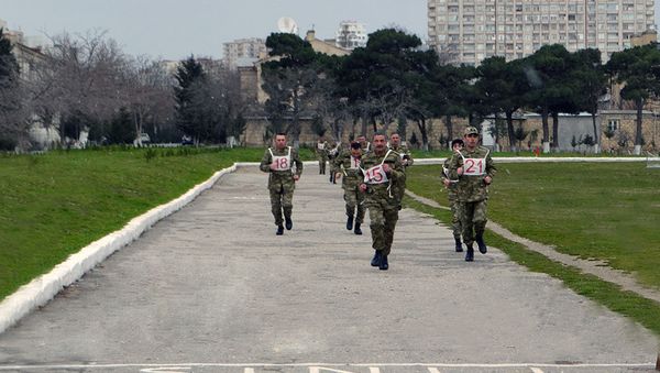 С личным составом Азербайджанской Армии проводятся тестовые экзамены для присвоения классной квалификации - Sputnik Азербайджан