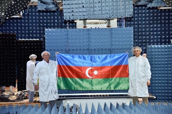 Кадры с подготовительного этапа спутника Azerspace-2 - Sputnik Азербайджан