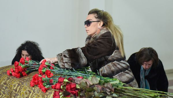 Церемония прощания с народным артистом Азербайджана Беюкагой Мамедовым - Sputnik Азербайджан