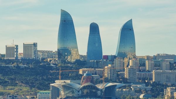 Вид на комплекс зданий Flame Towers в Баку - Sputnik Азербайджан