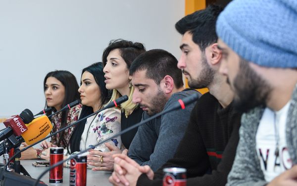 Пресс-конференция организатора мероприятия Семь красавиц Парваны Мамедовой - Sputnik Азербайджан