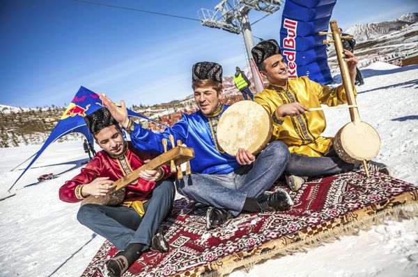 Конкурс Red Bull Shakh Carpet в Туристическом Центре “Шахдаг” - Sputnik Азербайджан