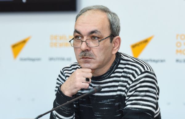 Преподаватель Гимназии искусств при Азербайджанской национальной консерватории Эльгюн Сейидзаде - Sputnik Азербайджан