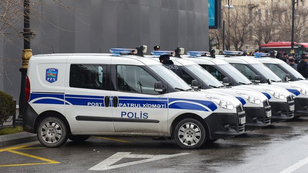 Автомобили патрульно-постовой службы в Баку - Sputnik Азербайджан