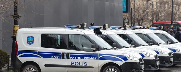 Автомобили патрульно-постовой службы в Баку - Sputnik Азербайджан