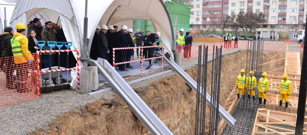 Церемония закладки фундамента нового учебного Центра профессиональной подготовки - Sputnik Азербайджан