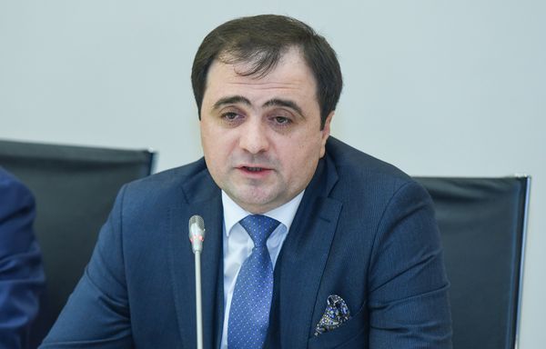 Президент Азербайджанского фонда поощрения экспорта и инвестиций (AZPROMO) Руфат Мамедов - Sputnik Азербайджан