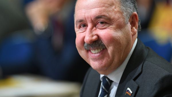 Заместитель председателя комитета Государственной Думы РФ по физической культуре, спорту, туризму и делам молодежи Валерий Газзаев, архивное фото - Sputnik Азербайджан