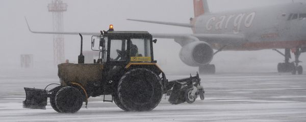 Снегопад в Москве - Sputnik Азербайджан