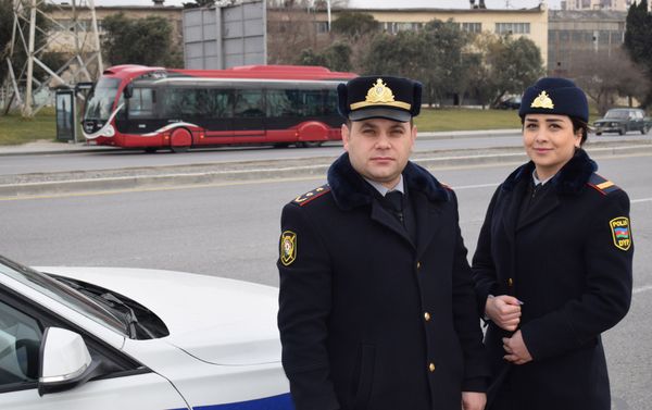 Рейды на дорогах Баку, проводимые сотрудниками Главного управления государственной дорожной полиции АР - Sputnik Азербайджан