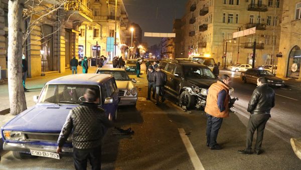 Авария в Насиминском районе Баку - Sputnik Азербайджан