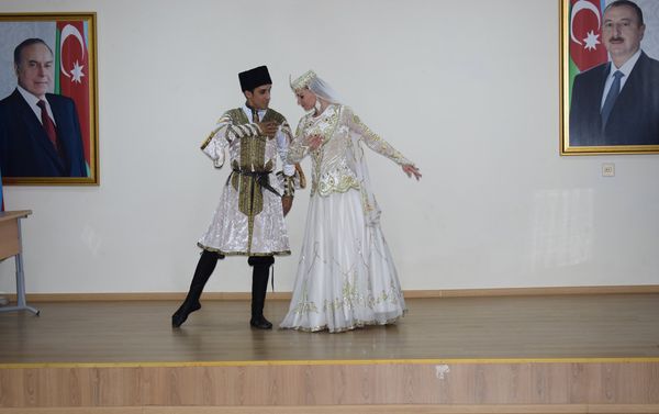 Очередной этап X республиканской олимпиады по русскому языку и литературе прошел в бакинском лицее Эврика - Sputnik Азербайджан