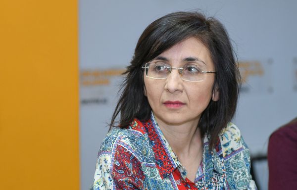 Ведущая Antenn FM Азиза Исмаилова - Sputnik Азербайджан