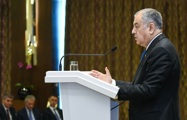 Депутат Вахид Ахмедов на конференции Налоги, прозрачность, развитие - Sputnik Азербайджан